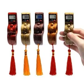 مسبحة إلكترونية مبتكرة: تجمع بين التكنولوجيا والتقليد.
شاشة رقمية واضحة: لمتابعة عدد الذكر بسهولة.
بوصلة مدمجة: تعرف على الاتجاهات أينما كنت.
تصميم عصري: يناسب جميع الأذواق.
أشكال وألوان متعددة: اختر ما يناسبك!
خفيفة وسهلة الحمل: مثالية للاستخدام اليومي أو كهدية.