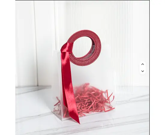 Transparent gift bag
Gift bag with round handle
Multi-size gift bags
Elegant gifts
Party gift bags
Gift wrapping bag
Birthday gifts
Clear gift bags
Practical gift bags
Unique gift wrapping